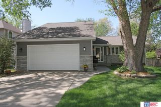 5809 Woodstock Avenue, Lincoln, NE 68512