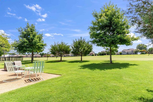 210 LINKS VIEW DR, Oakland, TN 38060