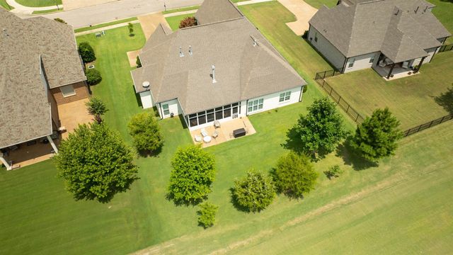 210 LINKS VIEW DR, Oakland, TN 38060