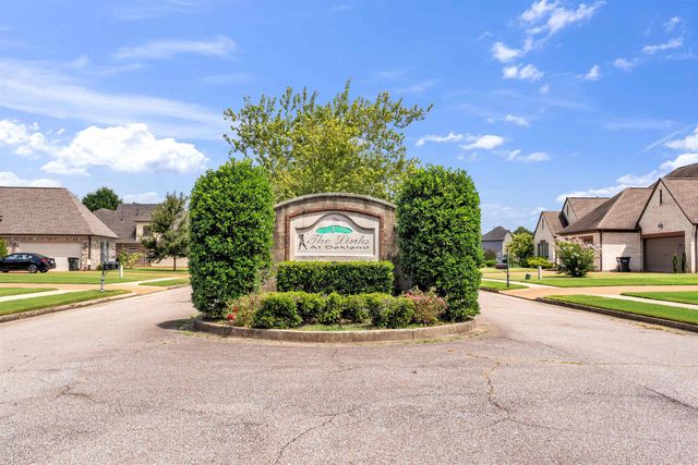 210 LINKS VIEW DR, Oakland, TN 38060