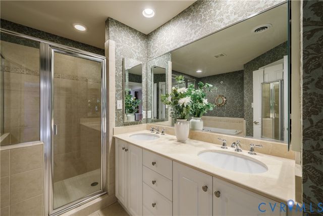 1109 Hyde Ln, Henrico, VA 23229
