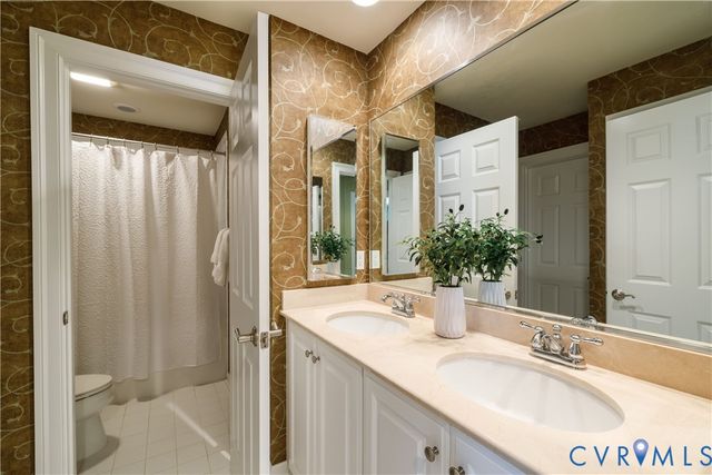 1109 Hyde Ln, Henrico, VA 23229