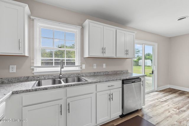 136 Sandy Drive, Jacksonville, NC 28546