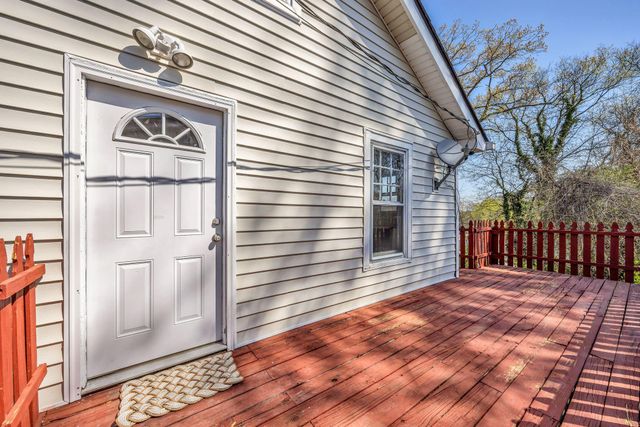 156 Greens Lake Road, Rossville, GA 30741