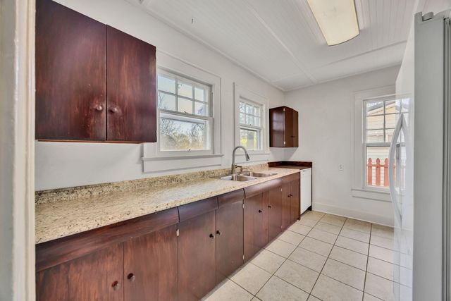 156 Greens Lake Road, Rossville, GA 30741