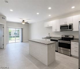 3313 SW 8th PL 202, Cape Coral, FL 33914