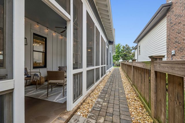 3846 Somers Ln, Thompsons Station, TN 37179