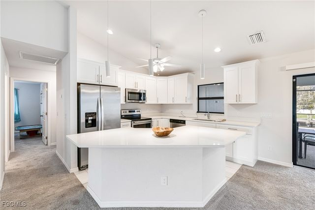 1301 SE 23rd TER, Cape Coral, FL 33990