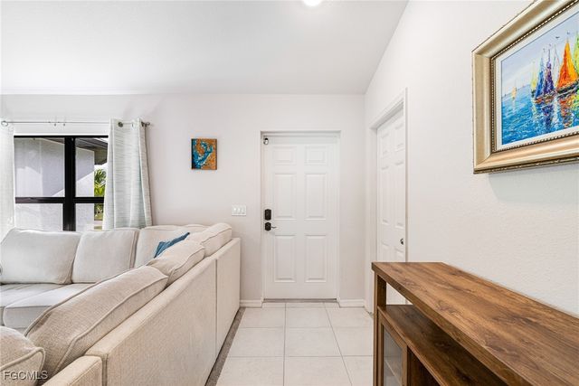 1301 SE 23rd TER, Cape Coral, FL 33990