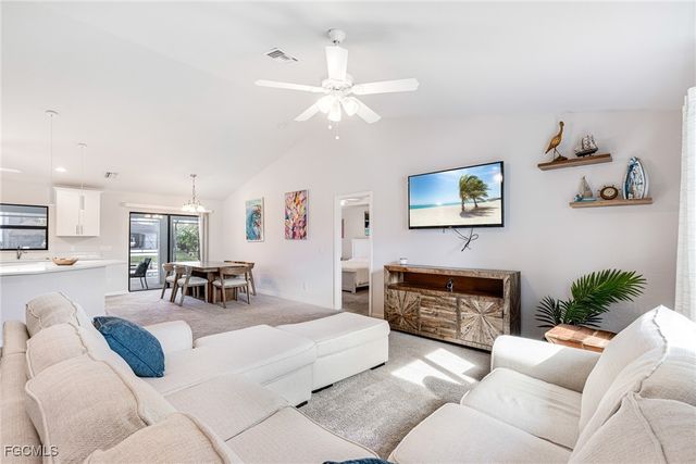 1301 SE 23rd TER, Cape Coral, FL 33990