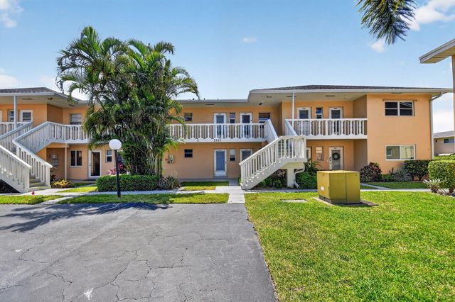 2111 NE 1st Court 204, Boynton Beach, FL 33435