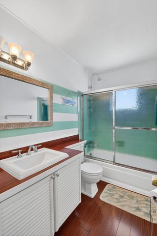 2111 NE 1st Court 204, Boynton Beach, FL 33435