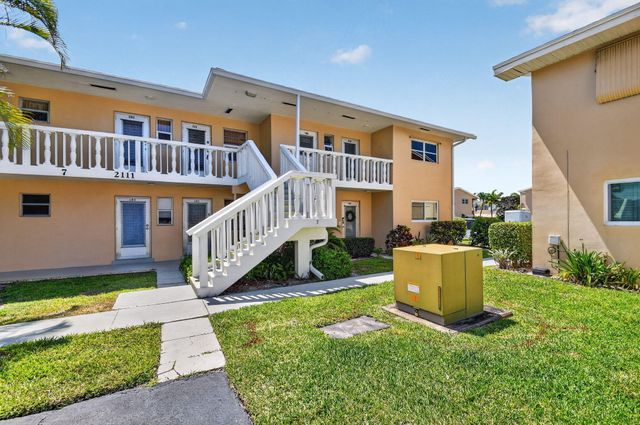 2111 NE 1st Court 204, Boynton Beach, FL 33435