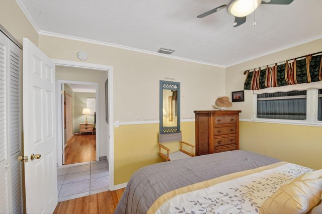 2111 NE 1st Court 204, Boynton Beach, FL 33435