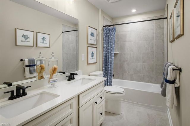 272 Gertrude ST, Chesapeake, VA 23322