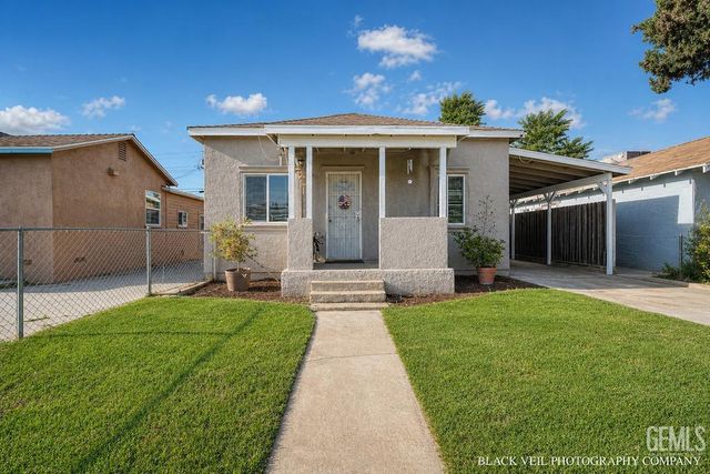 322 Wilson Avenue, Bakersfield, CA 93308