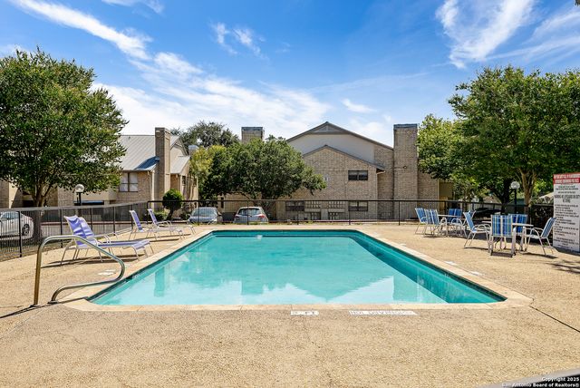 11843 Braesview Apt 1405, San Antonio, TX 78213