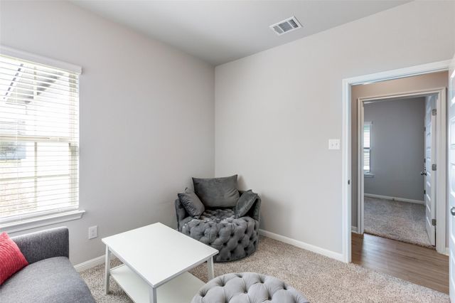 204 Kellys Heroes WAY, Jarrell, TX 76537