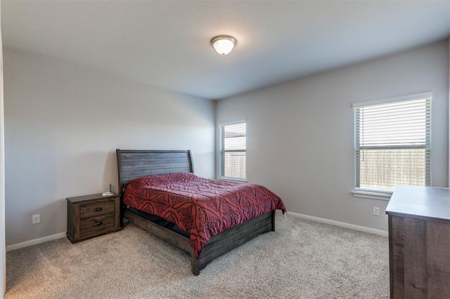 204 Kellys Heroes WAY, Jarrell, TX 76537