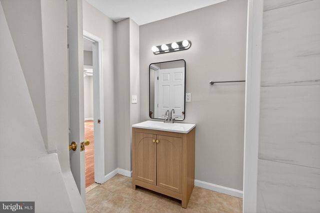 106 W 29TH ST, Wilmington, DE 19802