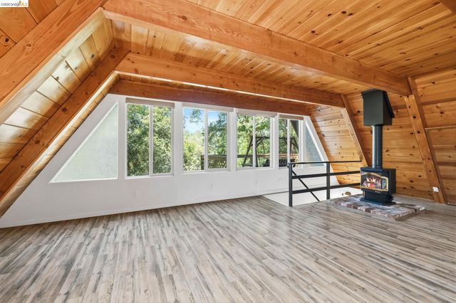 21900 Feather River Dr., Sonora, CA 95370