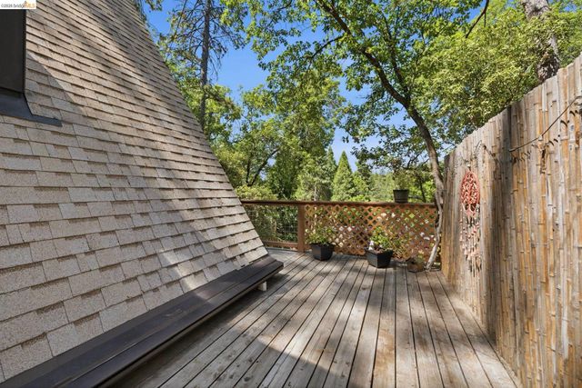 21900 Feather River Dr., Sonora, CA 95370