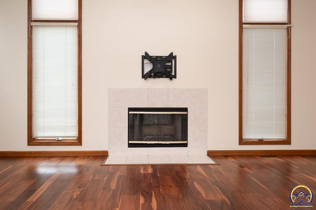 3633 SW Ashworth CT, Topeka, KS 66614