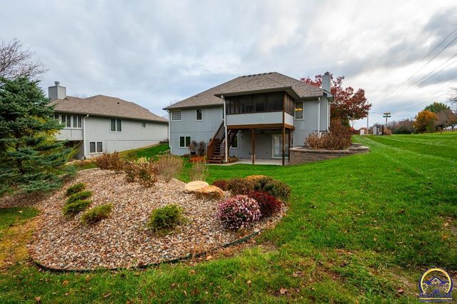 3633 SW Ashworth CT, Topeka, KS 66614