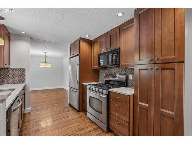 2442 MARGERY St, West Linn, OR 97068