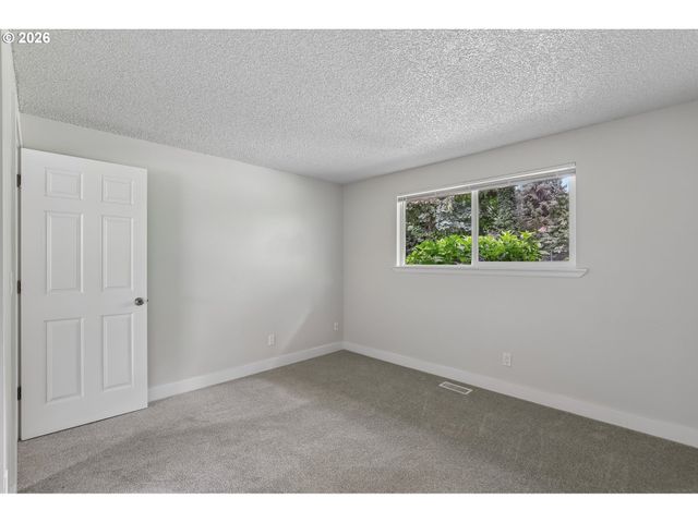 2442 MARGERY St, West Linn, OR 97068