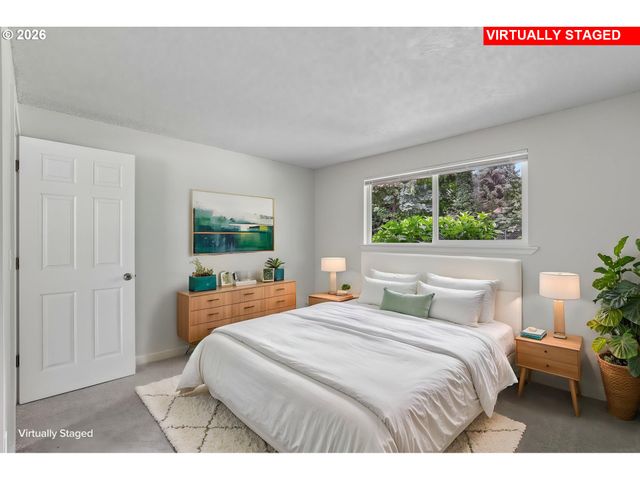 2442 MARGERY St, West Linn, OR 97068