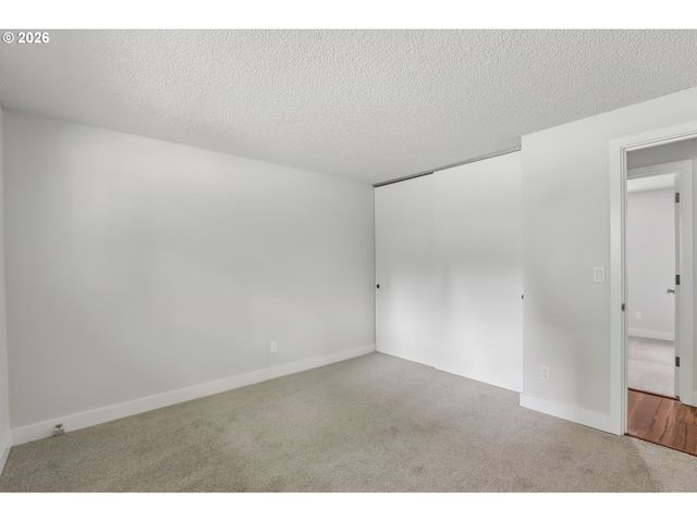 2442 MARGERY St, West Linn, OR 97068