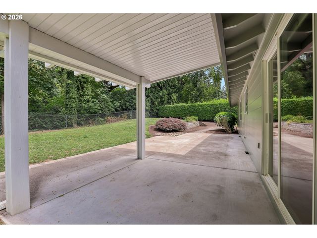 2442 MARGERY St, West Linn, OR 97068