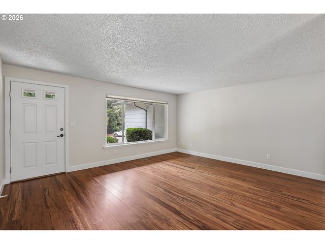2442 MARGERY St, West Linn, OR 97068