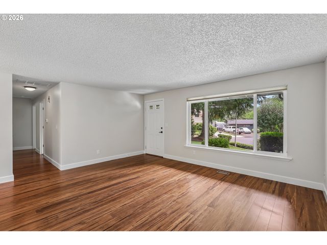 2442 MARGERY St, West Linn, OR 97068