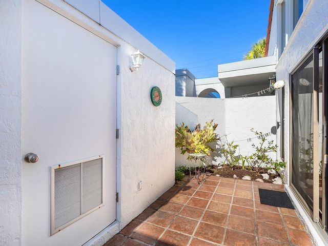 1585 TARPON CENTER DRIVE 31, Venice, FL 34285