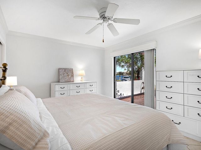 1585 TARPON CENTER DRIVE 31, Venice, FL 34285