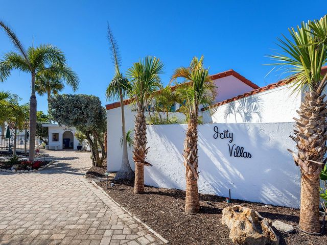 1585 TARPON CENTER DRIVE 31, Venice, FL 34285