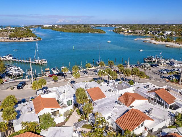 1585 TARPON CENTER DRIVE 31, Venice, FL 34285