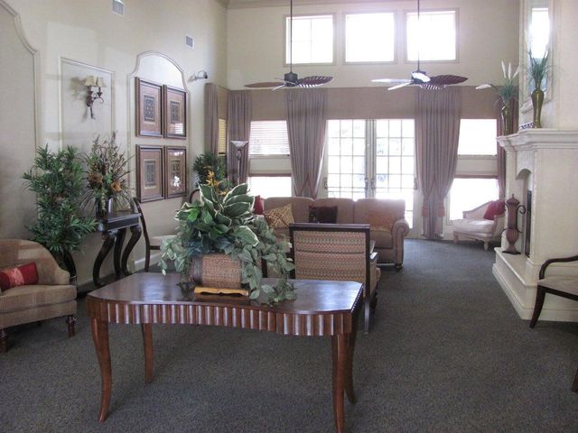 815 W Boynton Beach Boulevard 2-106, Boynton Beach, FL 33426