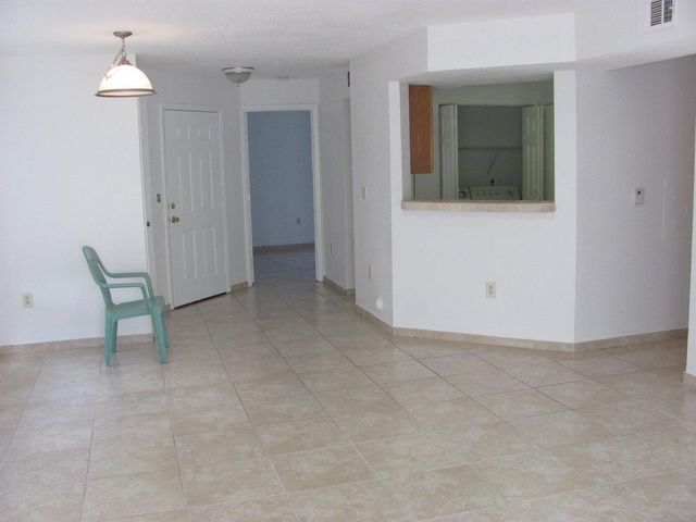 815 W Boynton Beach Boulevard 2-106, Boynton Beach, FL 33426