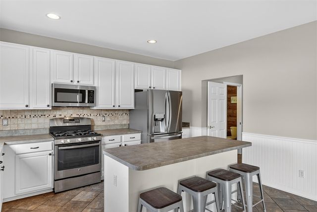 13494 Country Walk Boulevard, Van Buren Twp, MI 48111