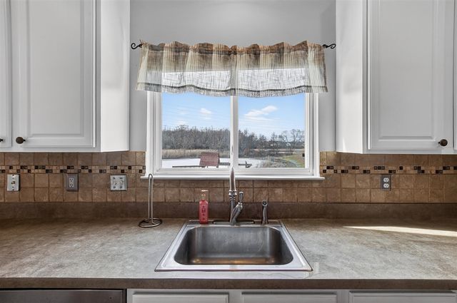 13494 Country Walk Boulevard, Van Buren Twp, MI 48111