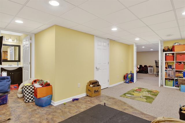 13494 Country Walk Boulevard, Van Buren Twp, MI 48111