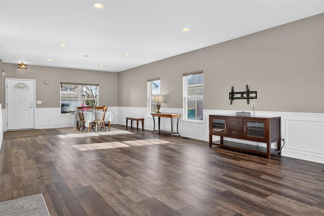 13494 Country Walk Boulevard, Van Buren Twp, MI 48111