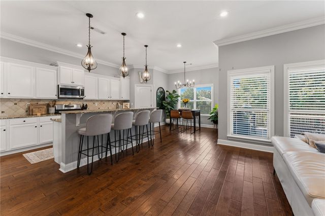 5603 Sombreado Road, Fayetteville, AR 72703