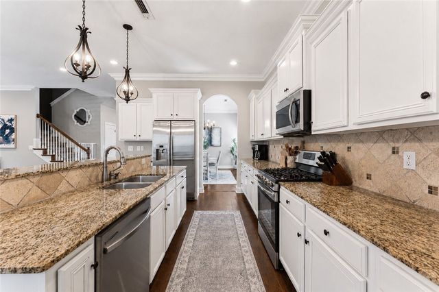 5603 Sombreado Road, Fayetteville, AR 72703
