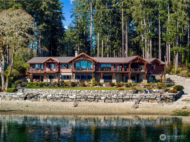 560 E Cronquist Road, Allyn, WA 98524