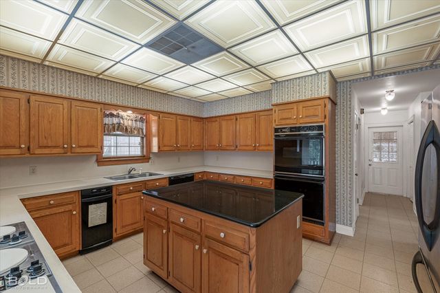 8705 W Wilderness Way, Shreveport, LA 71106