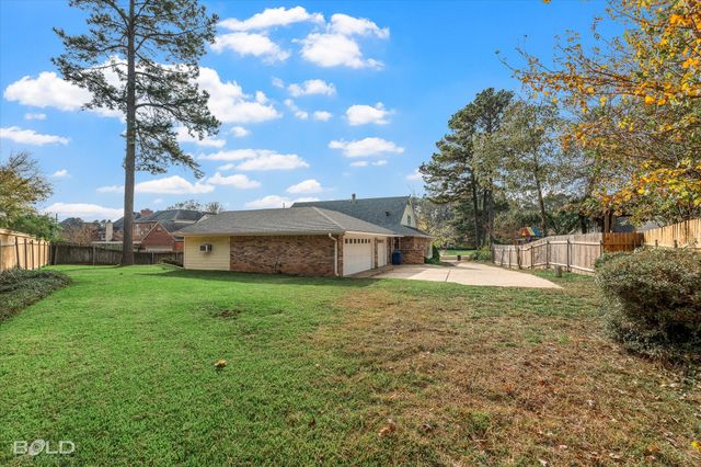 8705 W Wilderness Way, Shreveport, LA 71106